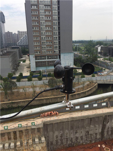 塔吊上如何安装监控摄像头系统