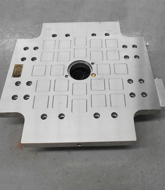 Special disk for injection molding machine