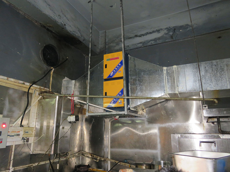 厨房油烟净化器