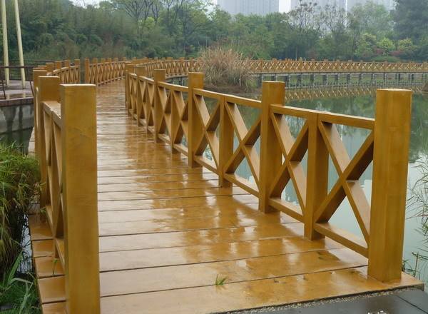 钢制仿木纹桥梁护栏