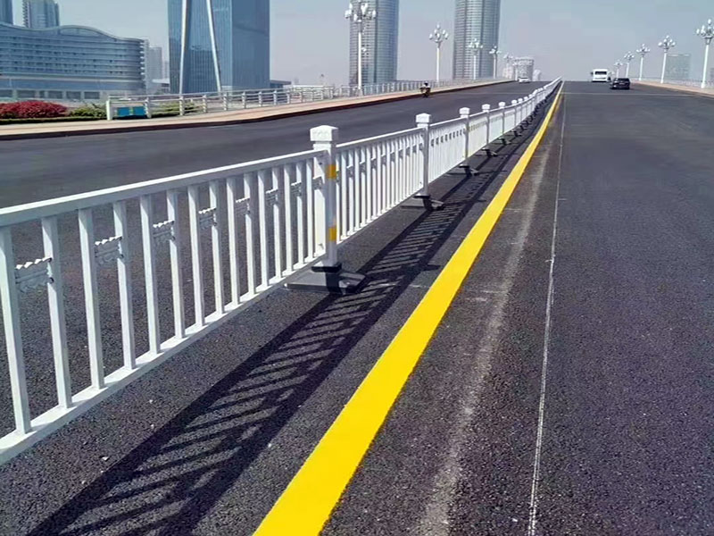 道路护栏