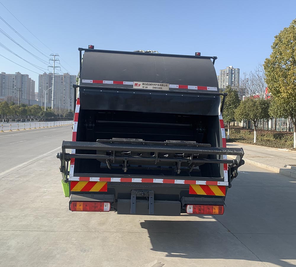 楚飞牌CLQ5181ZYS6CAL型压缩式垃圾车3