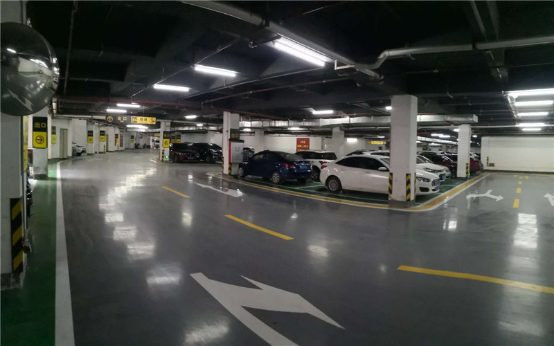 广西御港华俯地下停车场环氧地坪及交通设施工程项目顺利完工