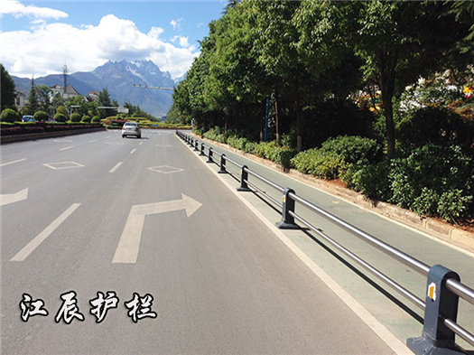 石家庄市不锈钢道路护栏