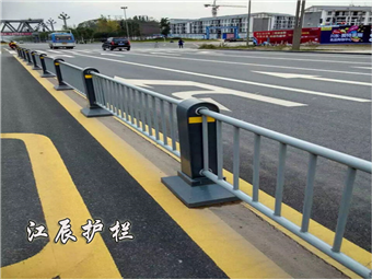 海北州市政道路护栏