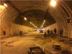北海高速路隧道粘鋼板加固