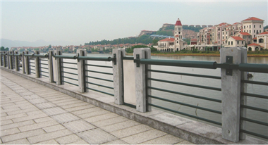 复合型桥梁护栏