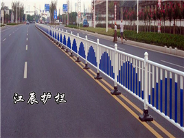 道路两侧隔离护栏厂家