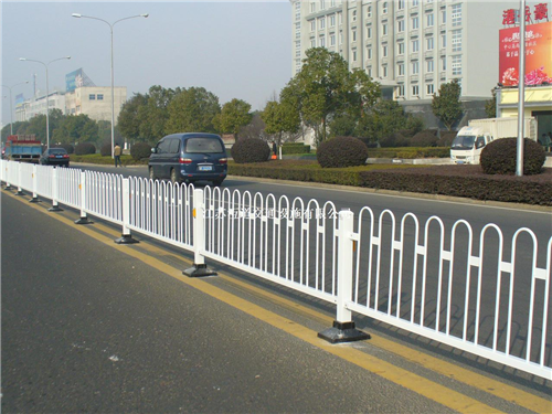 北京马路护栏