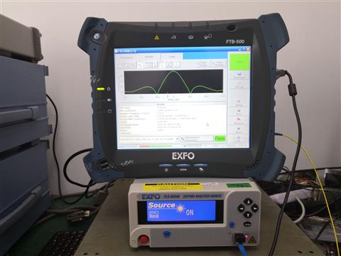 EXFO FTB-500 Platform and FLS-5834A CD/PMD Analyzer Source