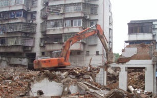 長沙挖掘機出租酒店打拆路面破碎回填