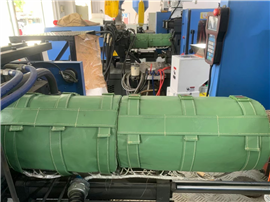 Energy-saving clothes for injection molding machine