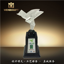 WB-171083本年度熱點高的水晶飛鳥獎杯，成長獎杯，成績獎杯深圳市文博工藝制品有限公司定制
