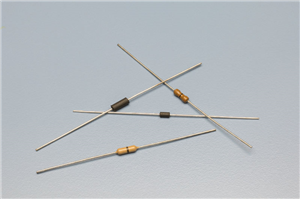 Z Coat-Insulated Zero OHM Resistors