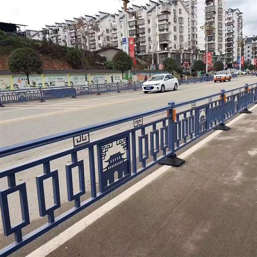 江辰交通护栏造型美观