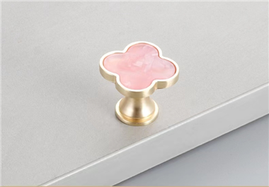 Nordic shell four-leaf clover brass handle modern minimalist single-hole cabinet wardrobe drawer cre