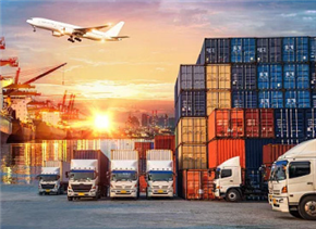 Centralized consignment refers to the way that air freight forwarders