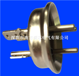 Sealing terminal of household air conditioning compressor